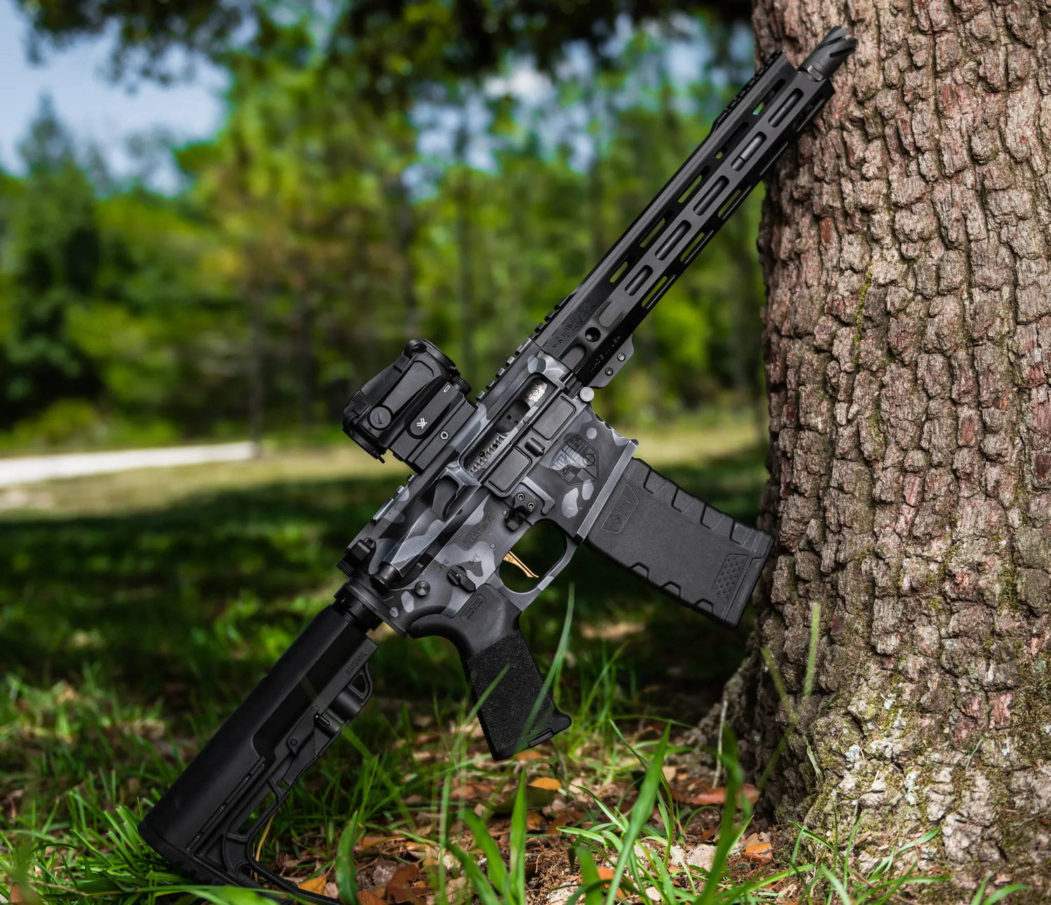 STNGR VLCN® M-LOK Free Float AR-15 Handguard – Black — alternate view 2