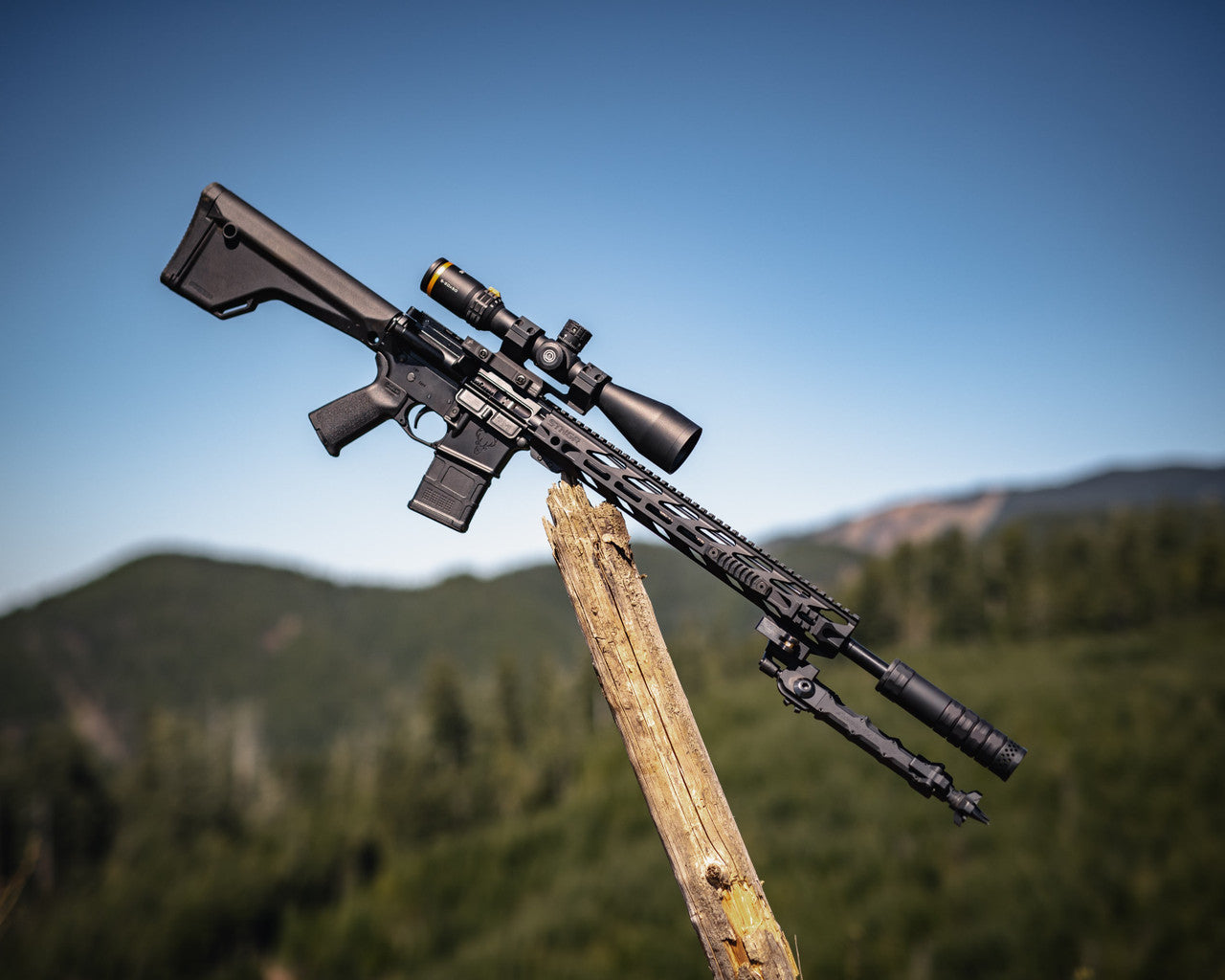 STNGR RPTR® M-LOK Free Float AR-15 Handguard – Flat Dark Earth — alternate view 8