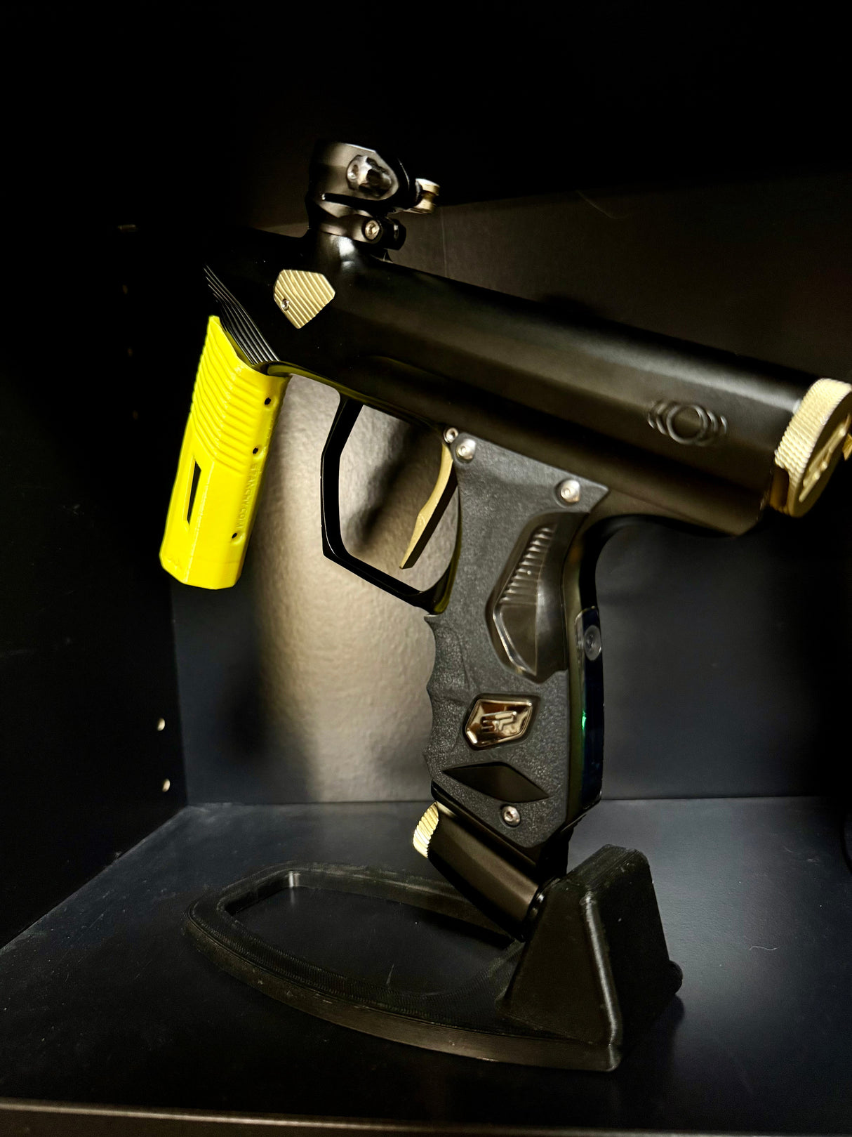 ERA Ergo Grip in Yellow, alternate view 3