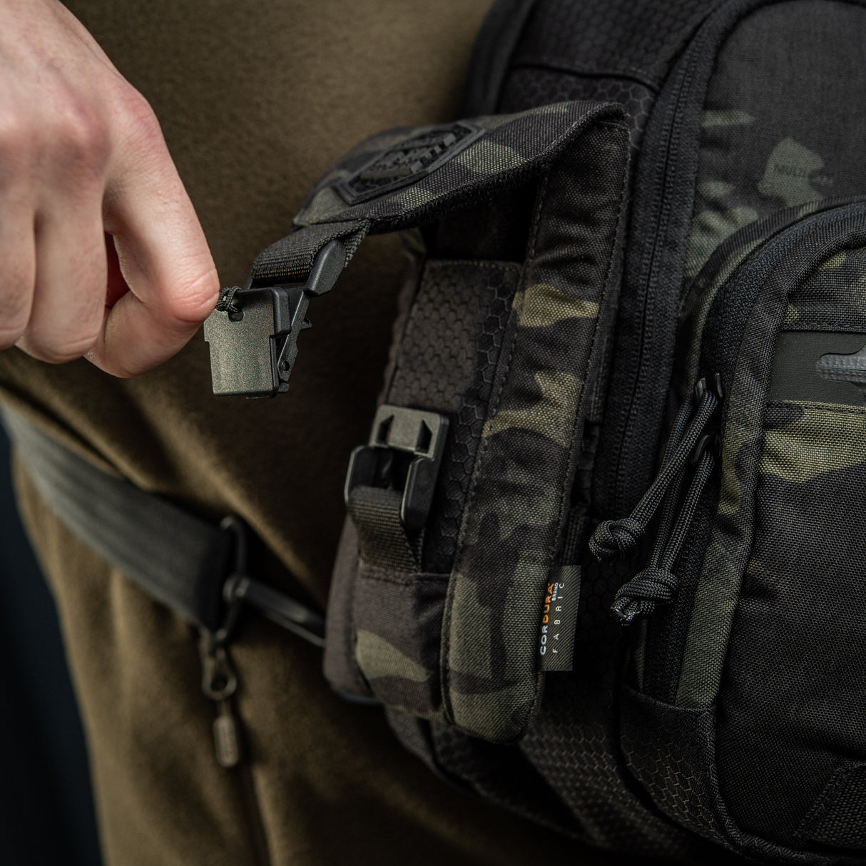 M-Tac Smartphone Pouch Elite Hex, alternate view 12