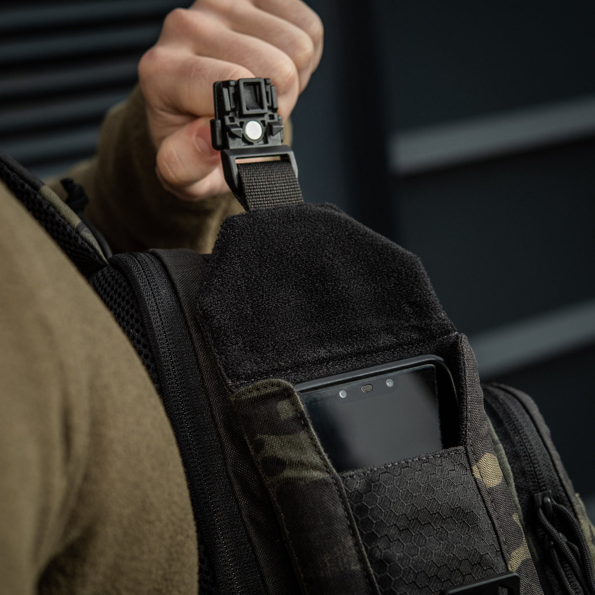 M-Tac Smartphone Pouch Elite Hex, alternate view 14