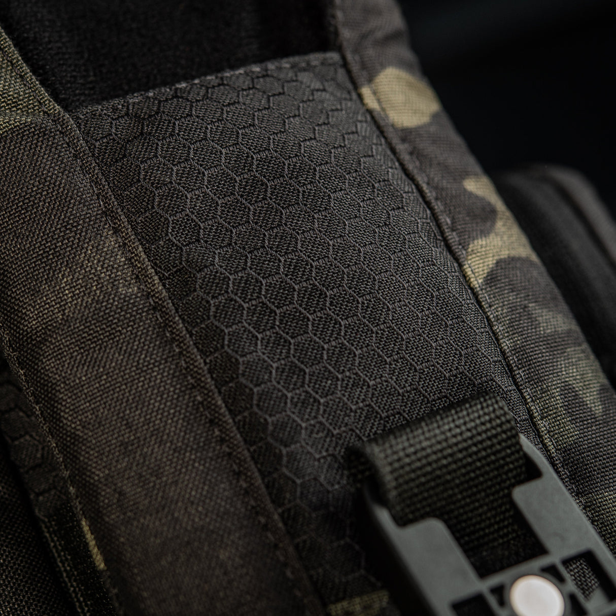 M-Tac Smartphone Pouch Elite Hex, alternate view 16