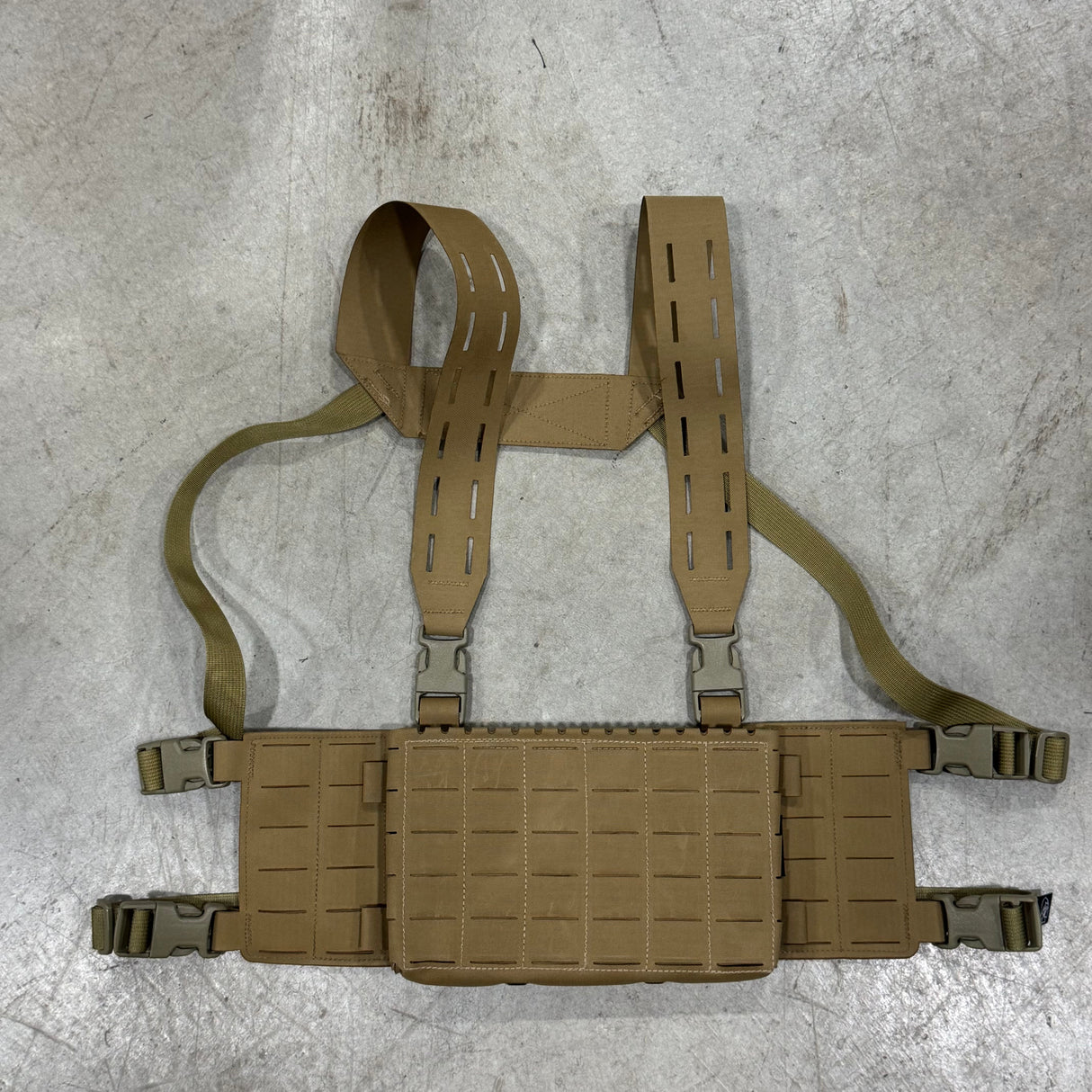 MACV Chassis Complete in M81, alternate view 9