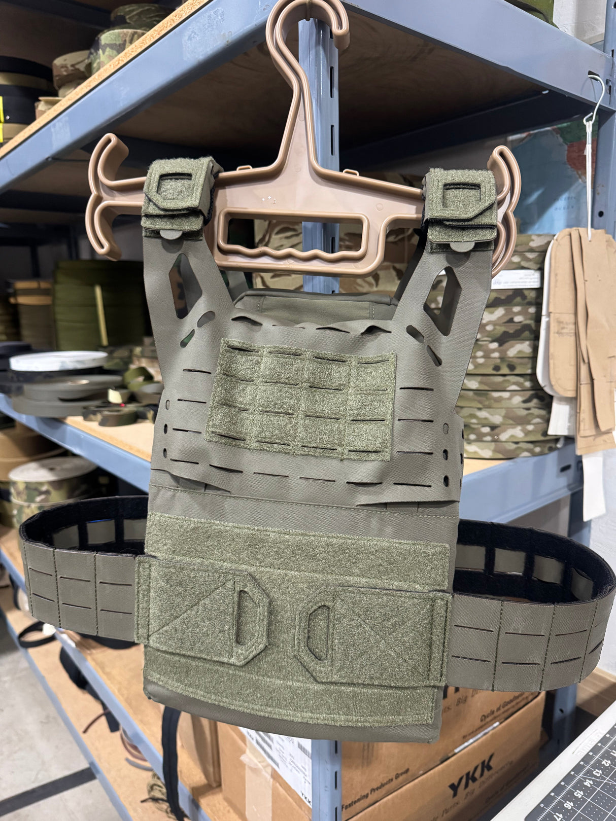 BETA Testing Plate Carrier in Coyote Brown, alternate view 13