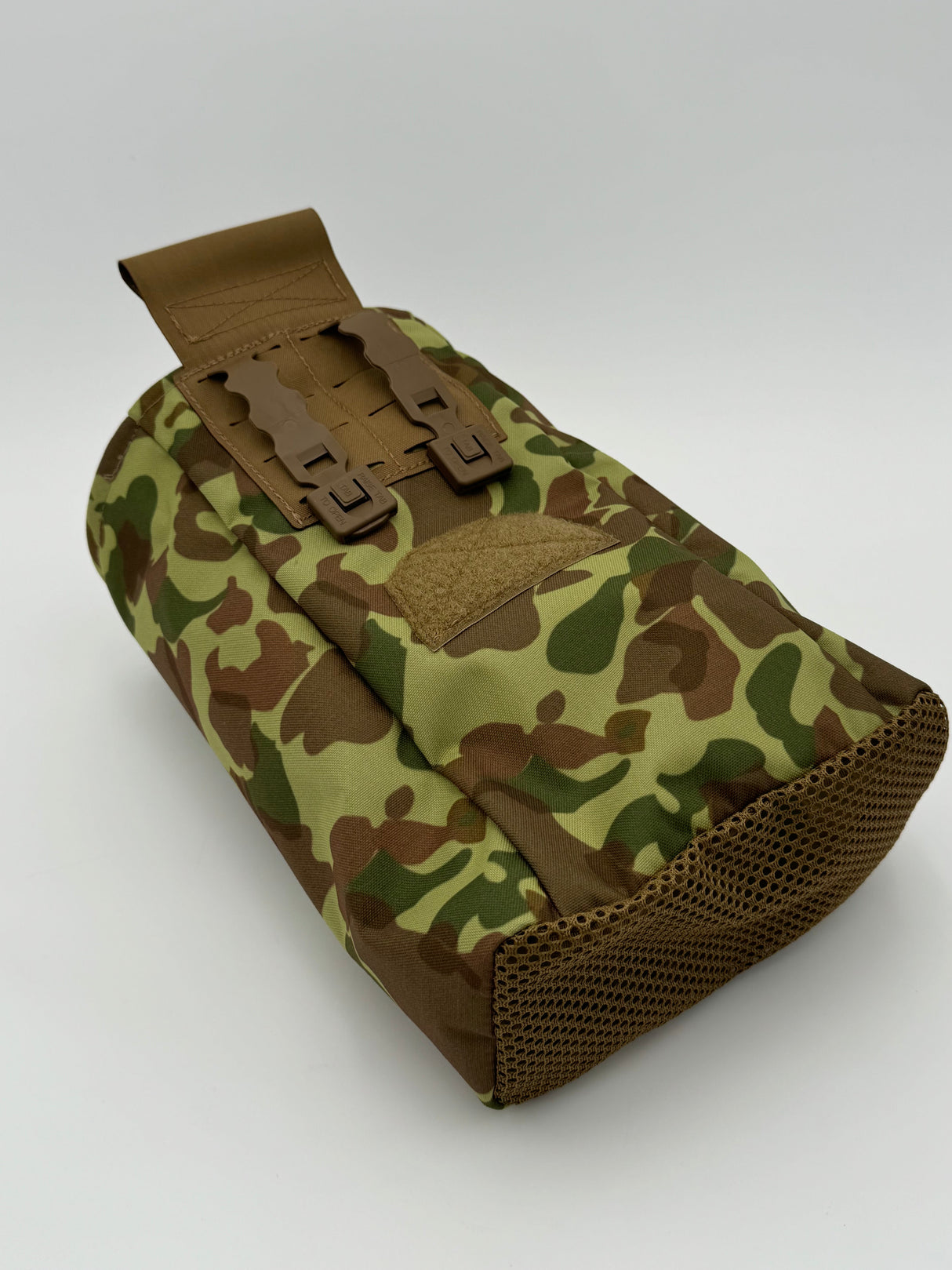 Tri-Fold Dump Pouch, alternate view 27