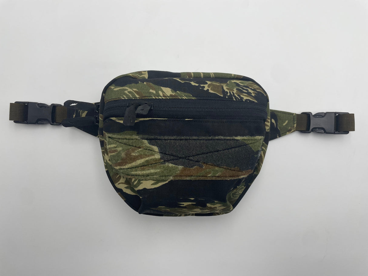 Multifunctional Fanny Pack (Various Colors and Patterns) in Flecktarn, alternate view 19