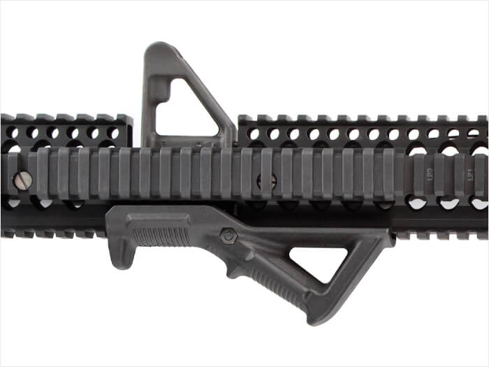 Magpul AFG Picatinny mounting detail