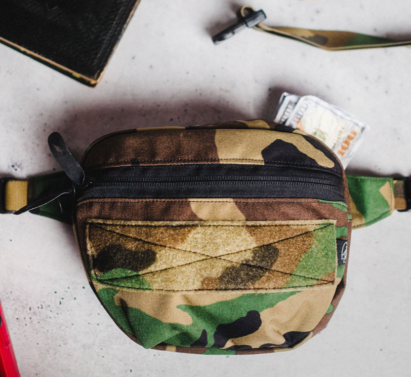 Multifunctional Fanny Pack (Various Colors and Patterns) in Realtree Max-7