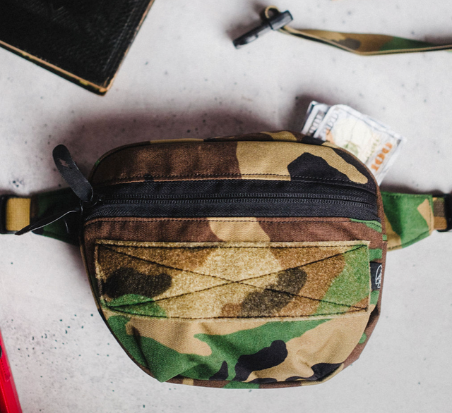 Multifunctional Fanny Pack (Various Colors and Patterns) in Realtree Max-7
