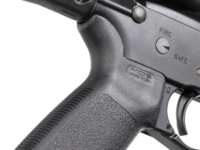 Magpul MOE Grip texture and ergonomic profile detail