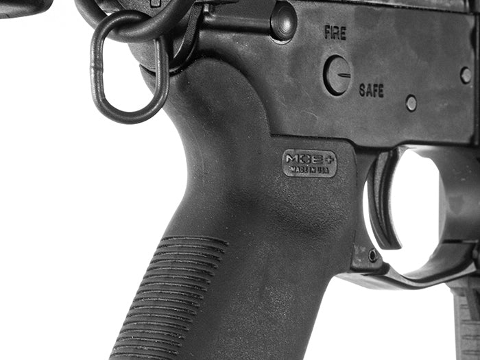 Magpul MOE Plus Grip beavertail and ergonomic profile