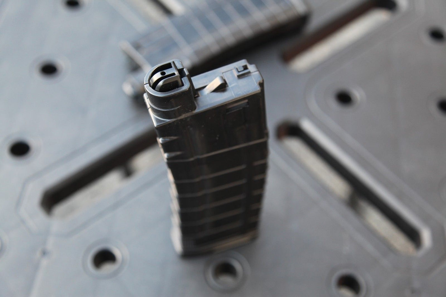 MAXTACT 18 Round magazine - Smoke Black - 2 each — alternate view 4